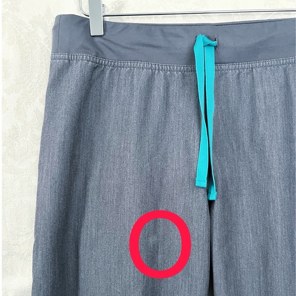 Figs Women’s Graphite Gray High Waisted Livingston Scrub Pants Size M GUC Nurse - Picture 3 of 7